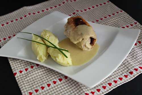 Roulade de veau au thym, sauce à la rhubarbe