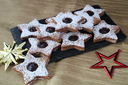 Bredele : sablés Linzer à la framboise