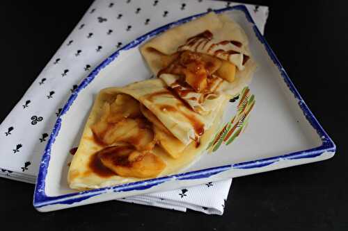 Crêpes aux pommes caramélisées et caramel au beurre salé