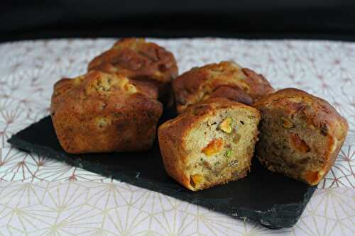 Petits cakes aux abricots, pistaches et épices à pain d’épices