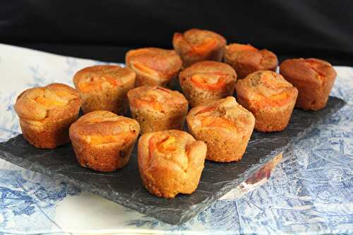Petits gâteaux praliné et abricot