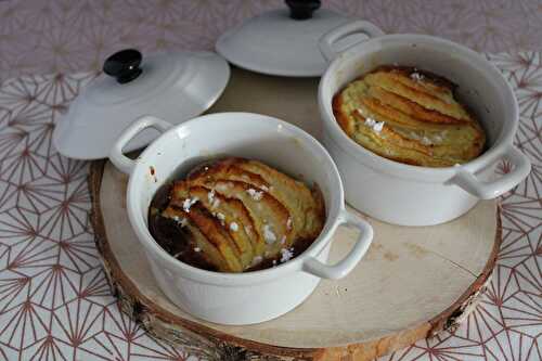 Mini-clafoutis aux pommes en cocotte