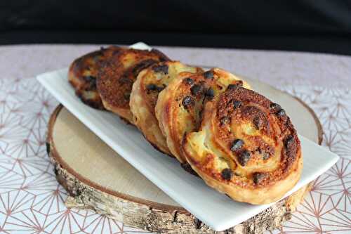 Roulés feuilletées aux poires et chocolat