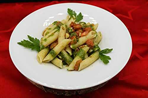 Penne rigate à la crudaiola et pesto de persil