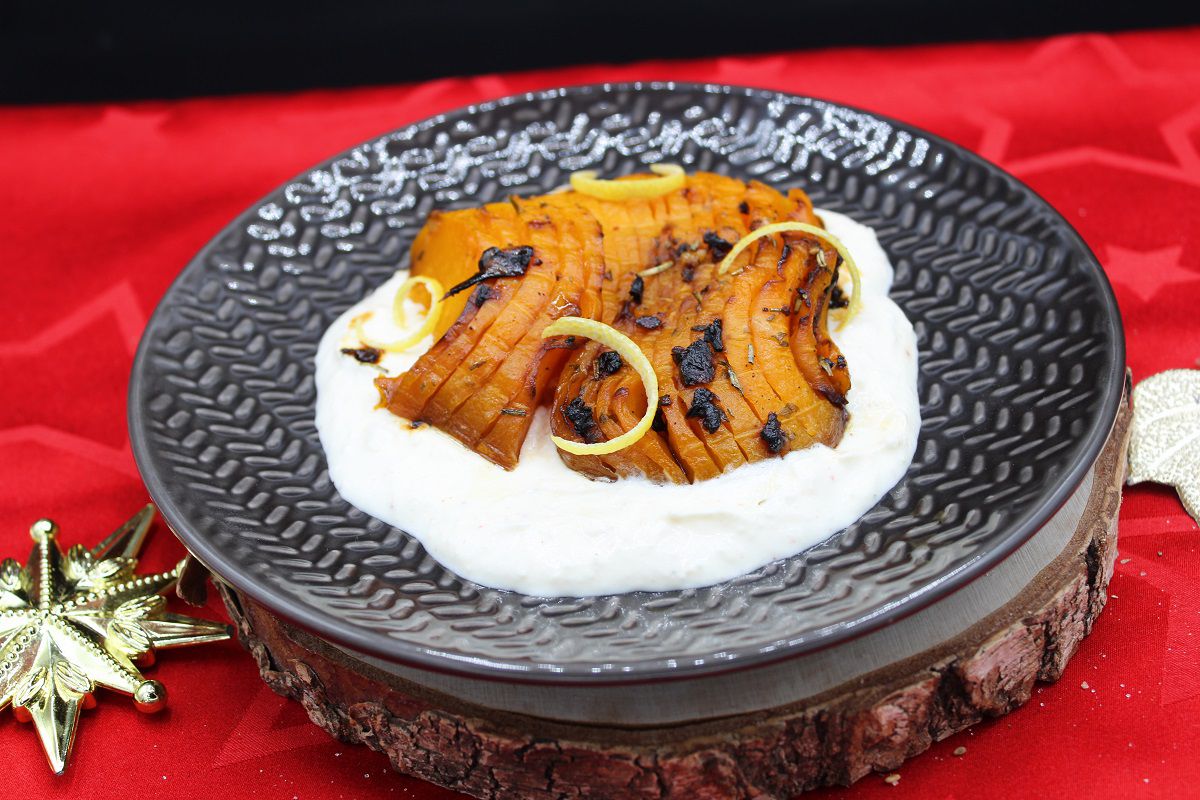 Butternut rôti façon hasselback, crème de féta