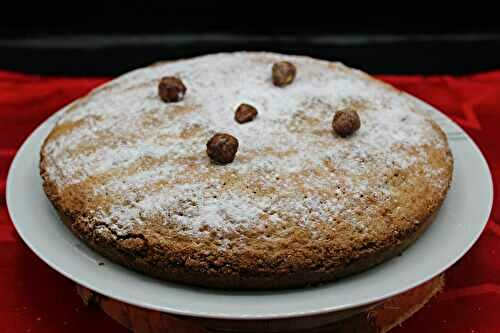 Biscuit moelleux noisettes et chocolat