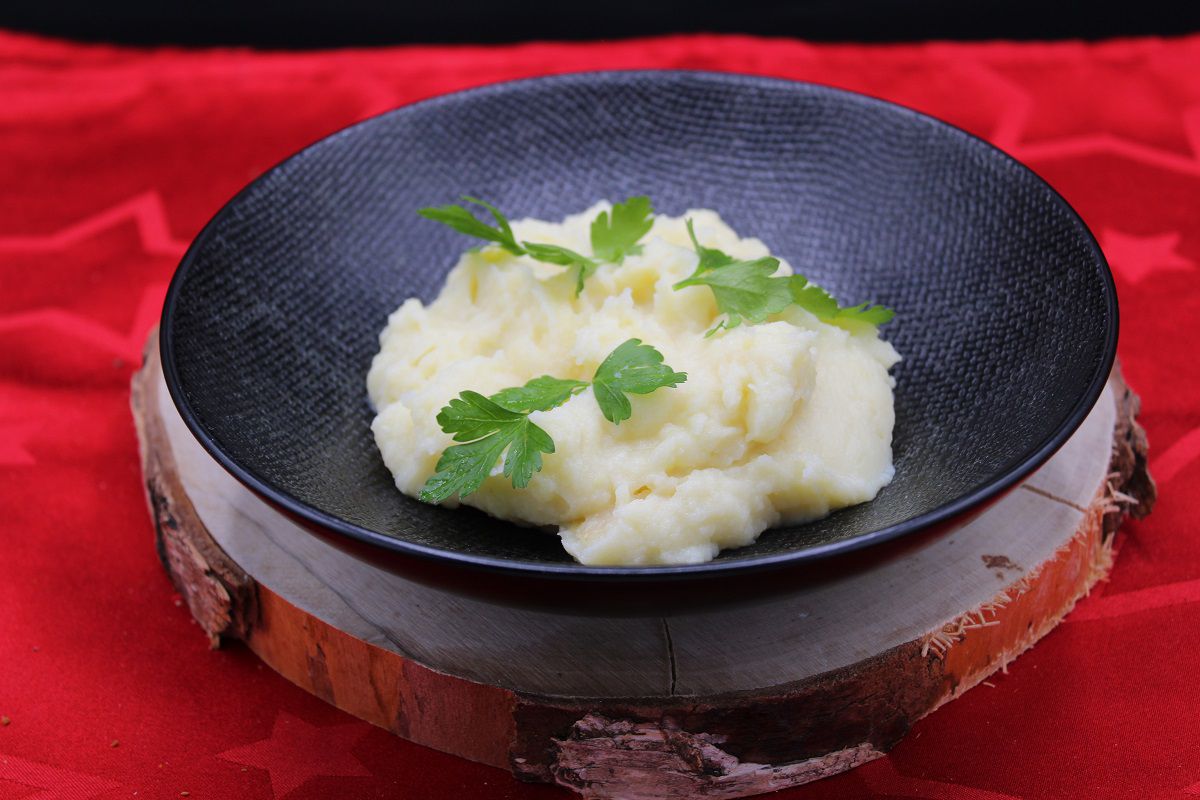 Purée de pommes de terre, panais à la cancoillotte