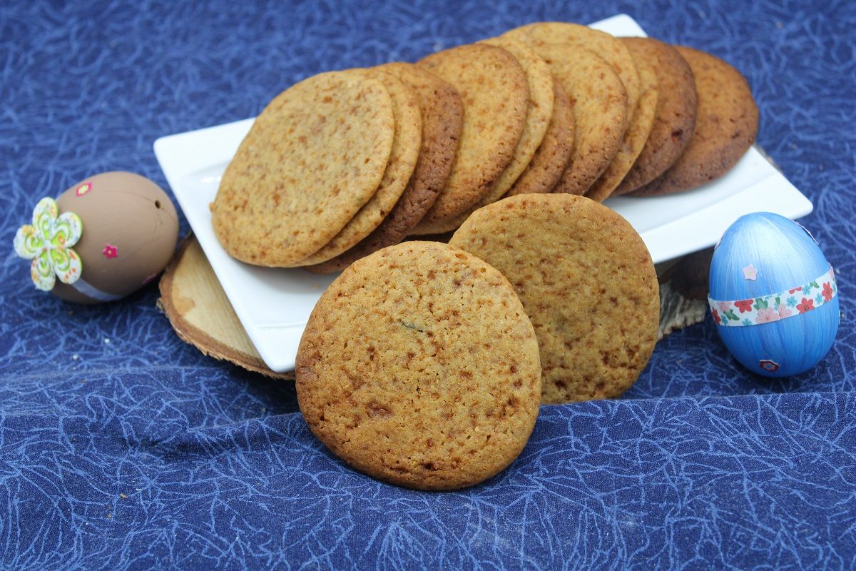 Cookies à la nougatine et caramel à la fleur de sel