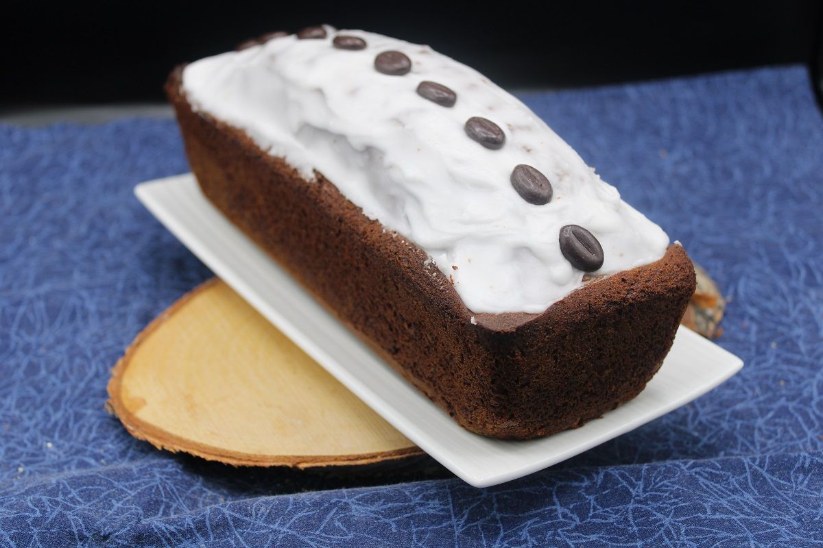 Cake à la chicorée et aux noix de pécan