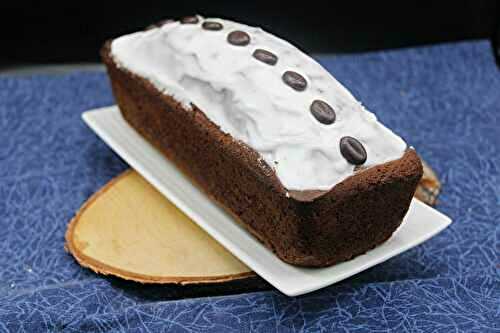 Cake à la chicorée et aux noix de pécan