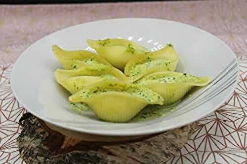 Conchiglioni farcis à l’ail des ours