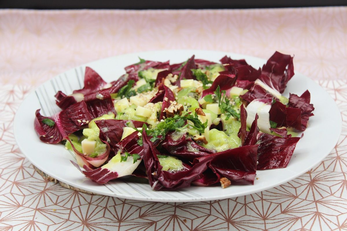Salade d’endives rouges aux kiwis