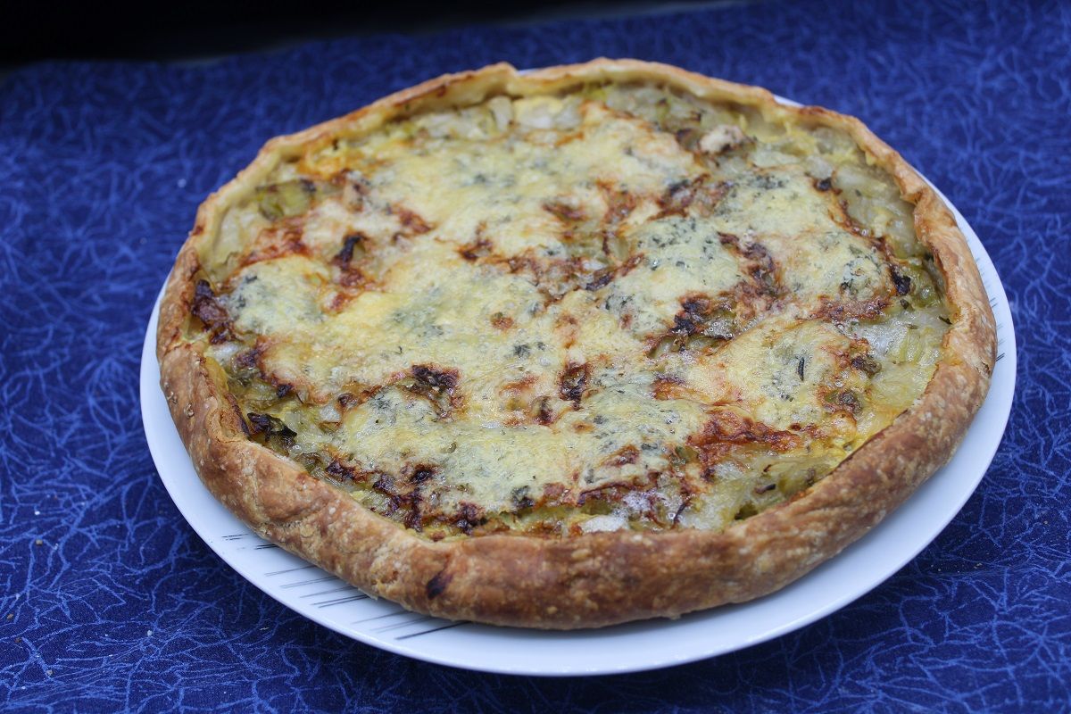 Tarte rustique aux endives et à la fourme de Montbrison