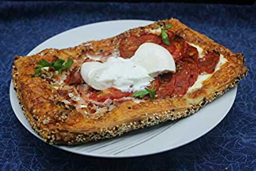 Tarte à la tomate et à la burrata                                                                                                                         