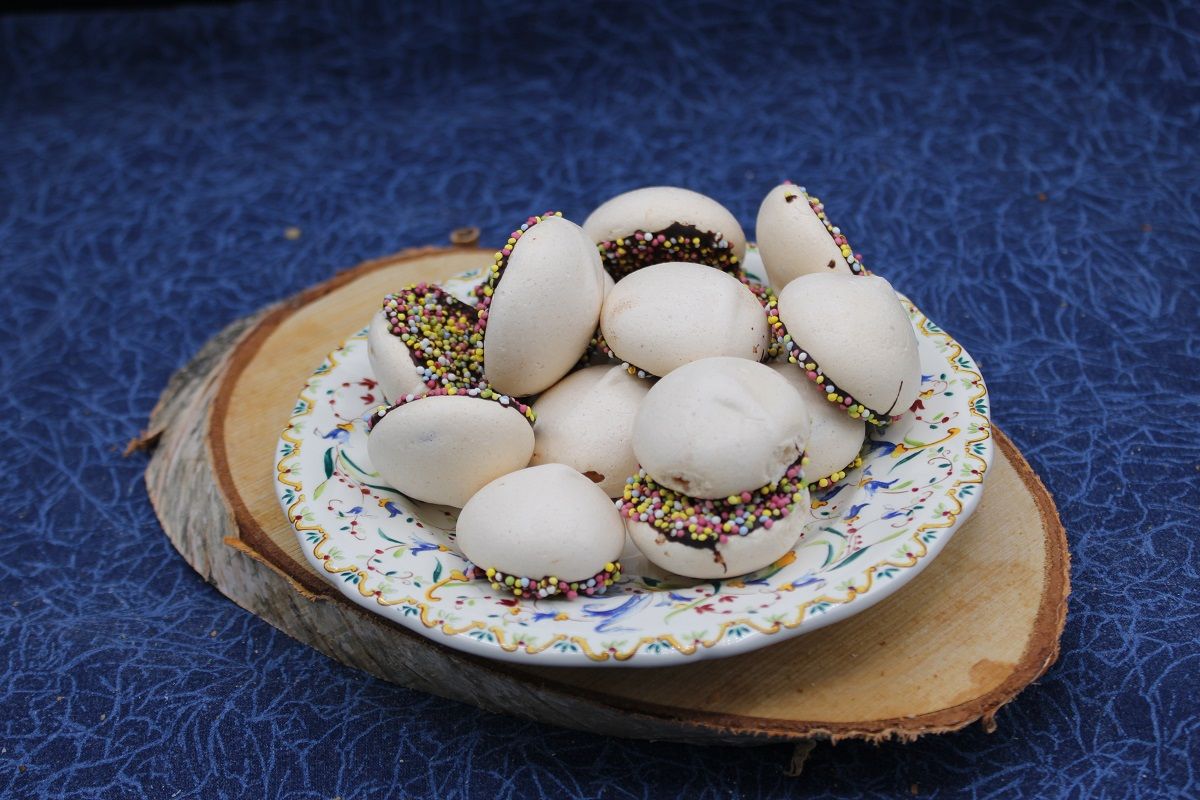 Meringues au chocolat noir