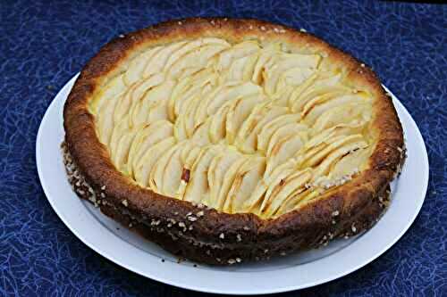 Tarte briochée aux pommes et crème pâtissière