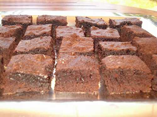 Brownies...avec du chocolat amer en poudre - Le blog des crispy sisters
