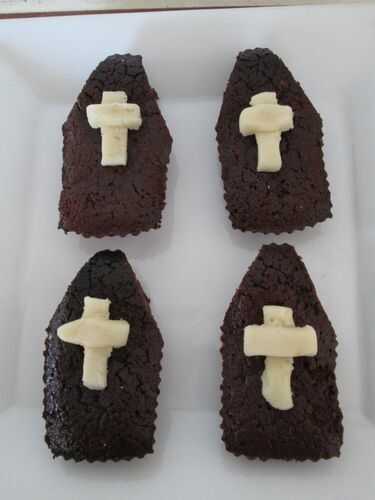 Brownies cerceuil pour halloween - Le blog des crispy sisters