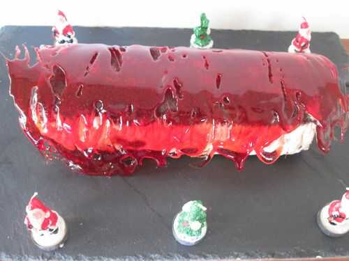 Buche de noel glacée chocolat, vanille de Lifou et framboises...