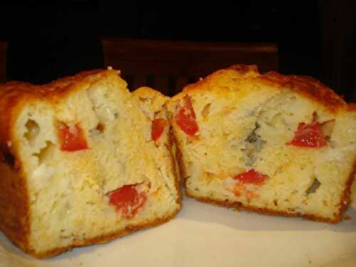 Cake au roquefort et à la tomate