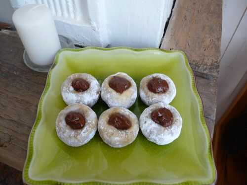 Couronnes algériennes aux amandes et à la pralinoise