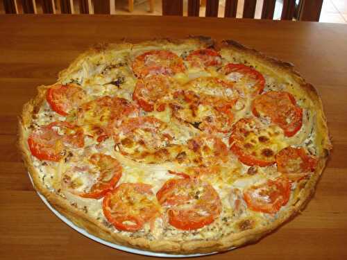 Tarte à la tomate et à la moutarde