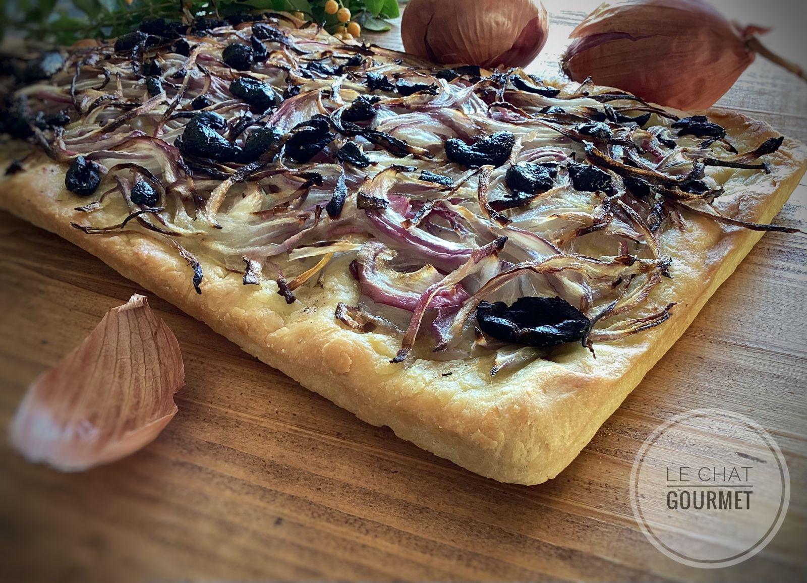 Focaccia aux oignons rouges