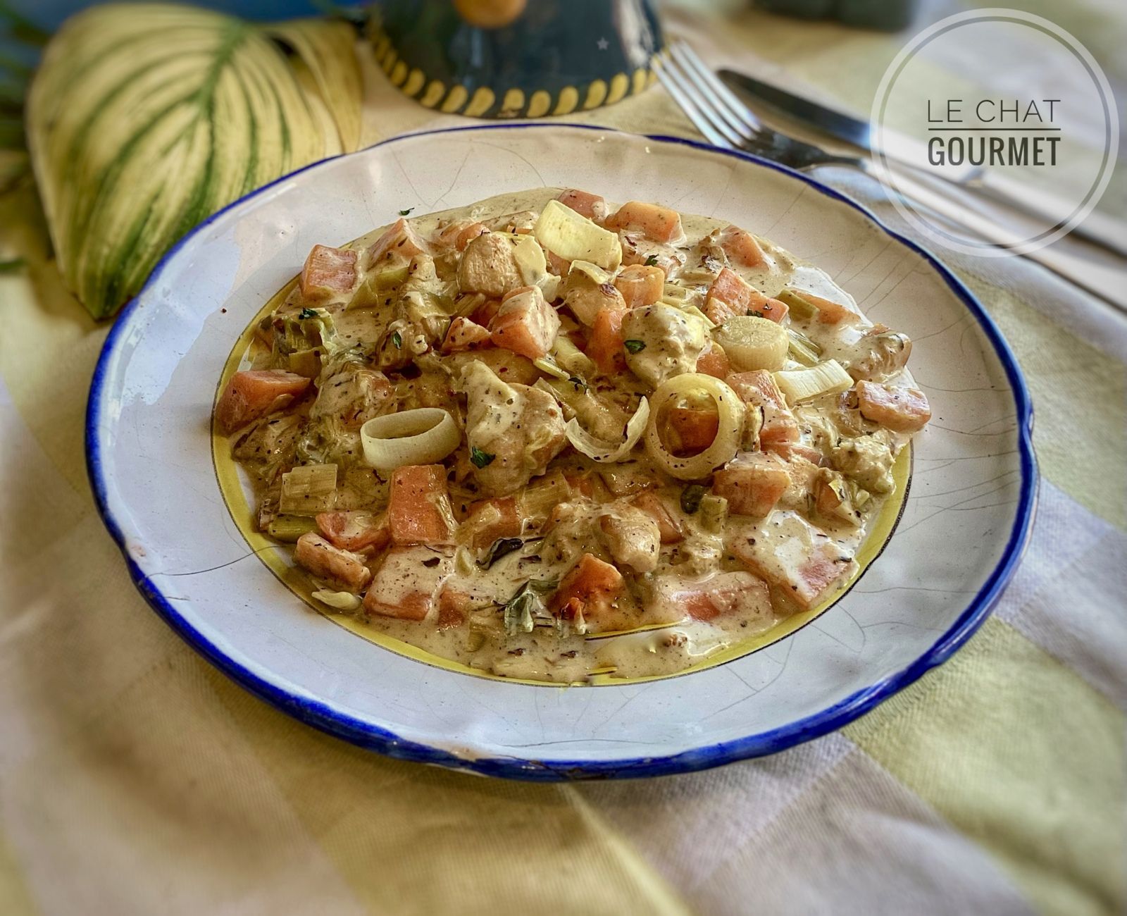 Poulet crémeux aux carottes, poireaux et origan