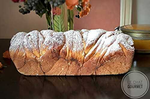 Brioche russe tressée à la cannelle