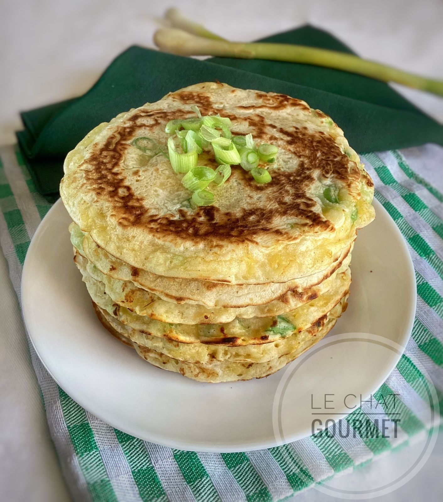 Pancakes à la ciboule et au fromage