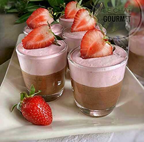 Verrines de mousses au chocolat et aux fraises