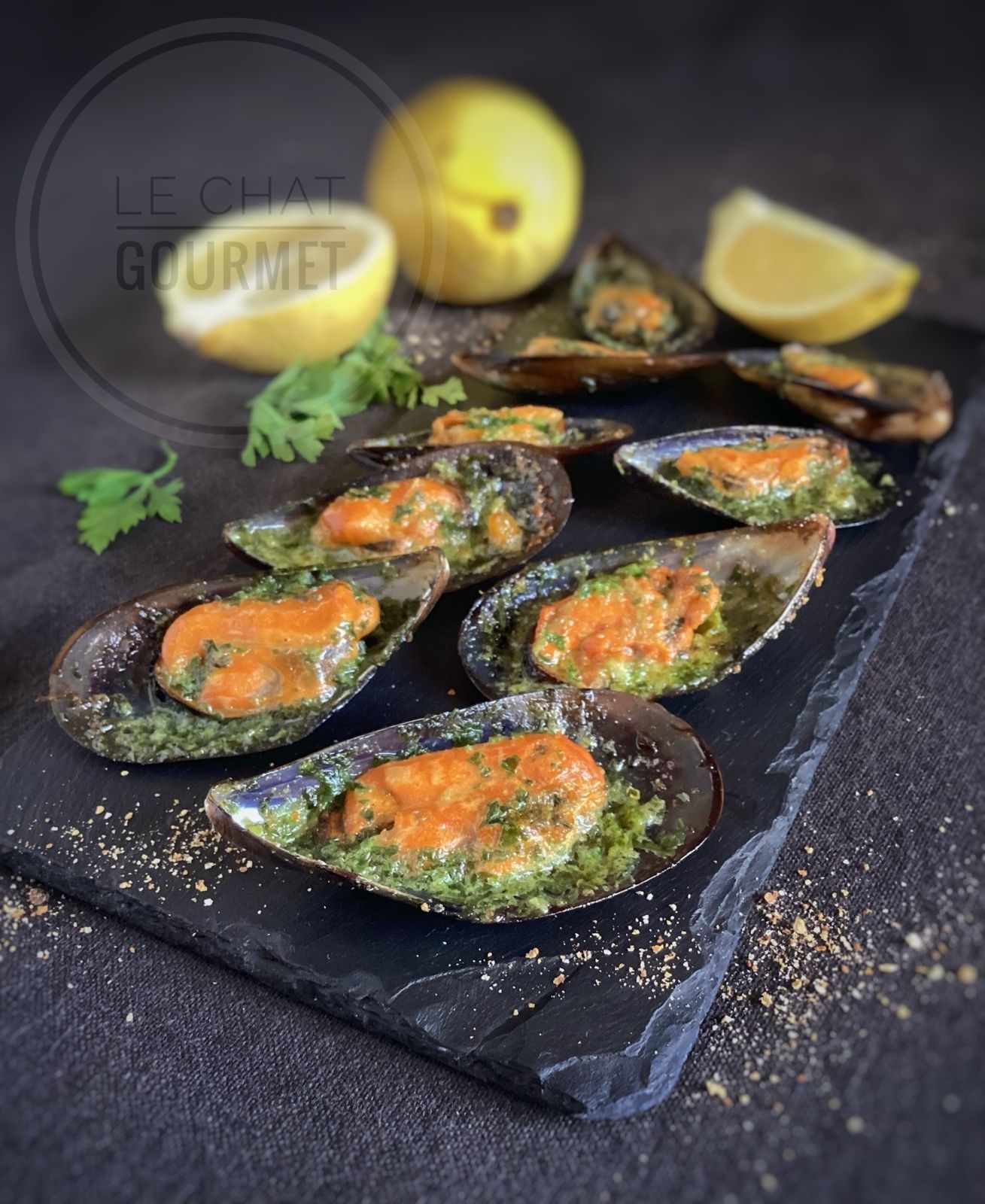 Moules farcies au beurre persillé 