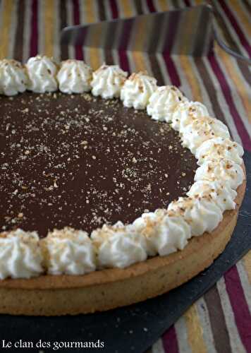 Tarte au chocolat viennois, pâte sucrée à la noisette