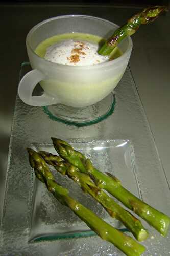 Cappuccino d'asperges