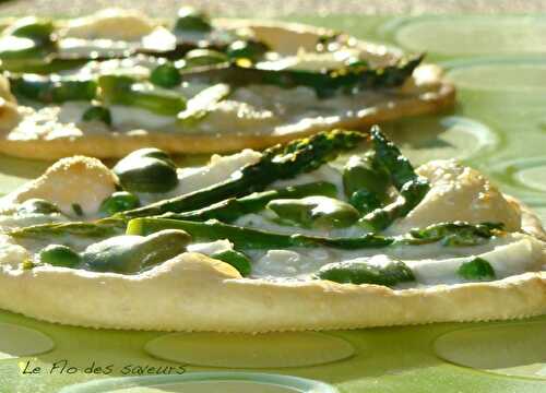 Pizzettes aux légumes printaniers