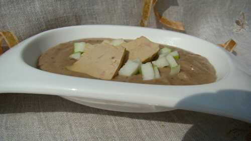 Velouté de châtaigne à la Granny et foie gras selon M. Troisgros