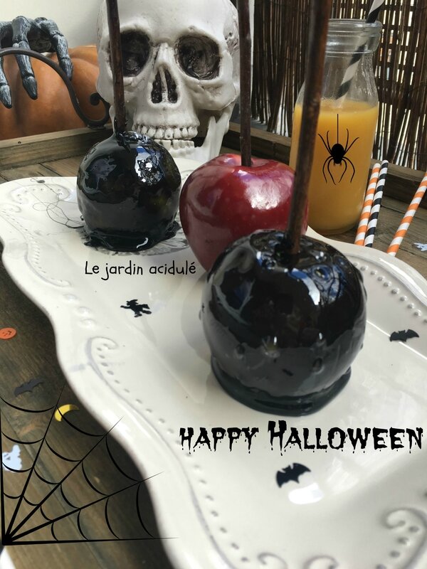 Pommes d'amour noires - Black candy apples - LE JARDIN ACIDULÉ