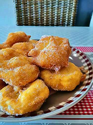 Les beignets aux pommes de mardi gras