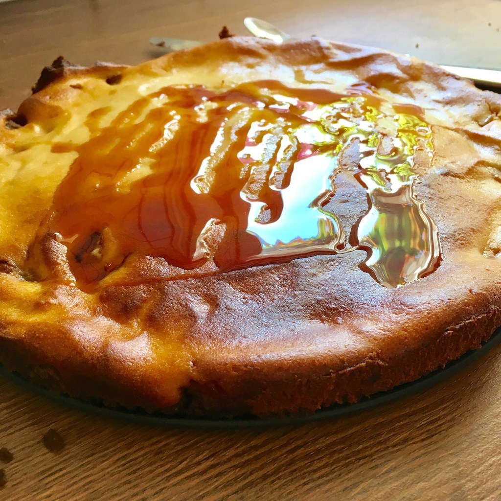 TARTE FAÇON CHEESECAKE AUX POIRE CARAMÉLISÉES