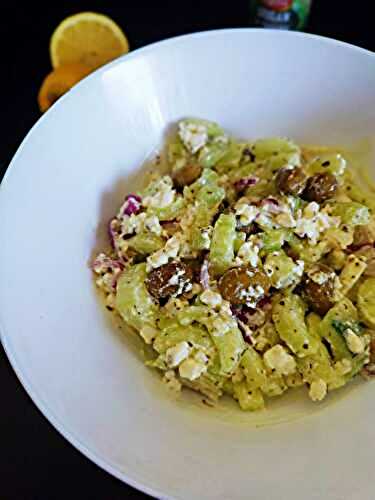 Salade de concombre, feta et olives