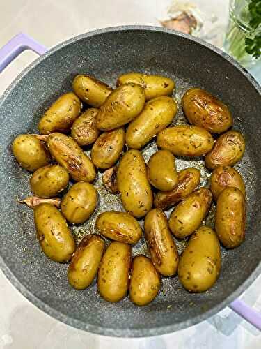 Pommes de terres confites à l'ail et au romarin