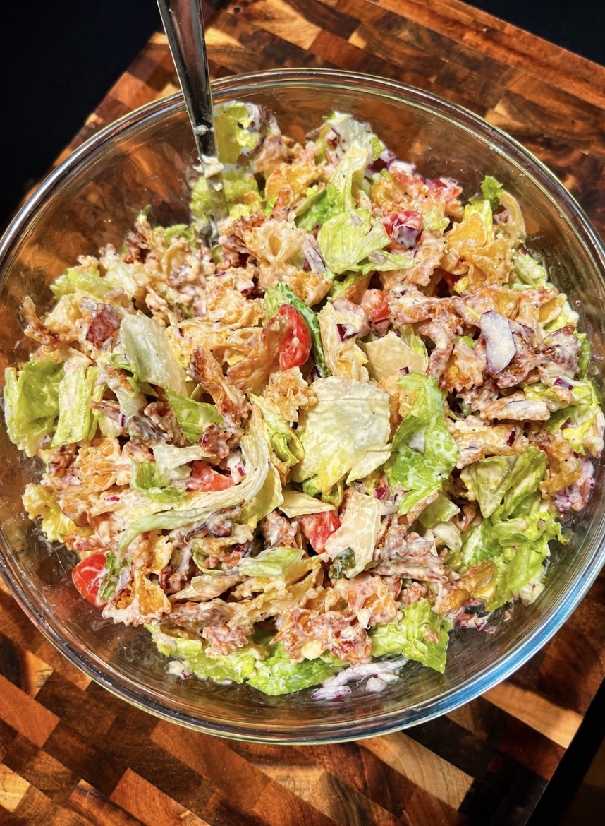 Salade de pâtes croustillantes