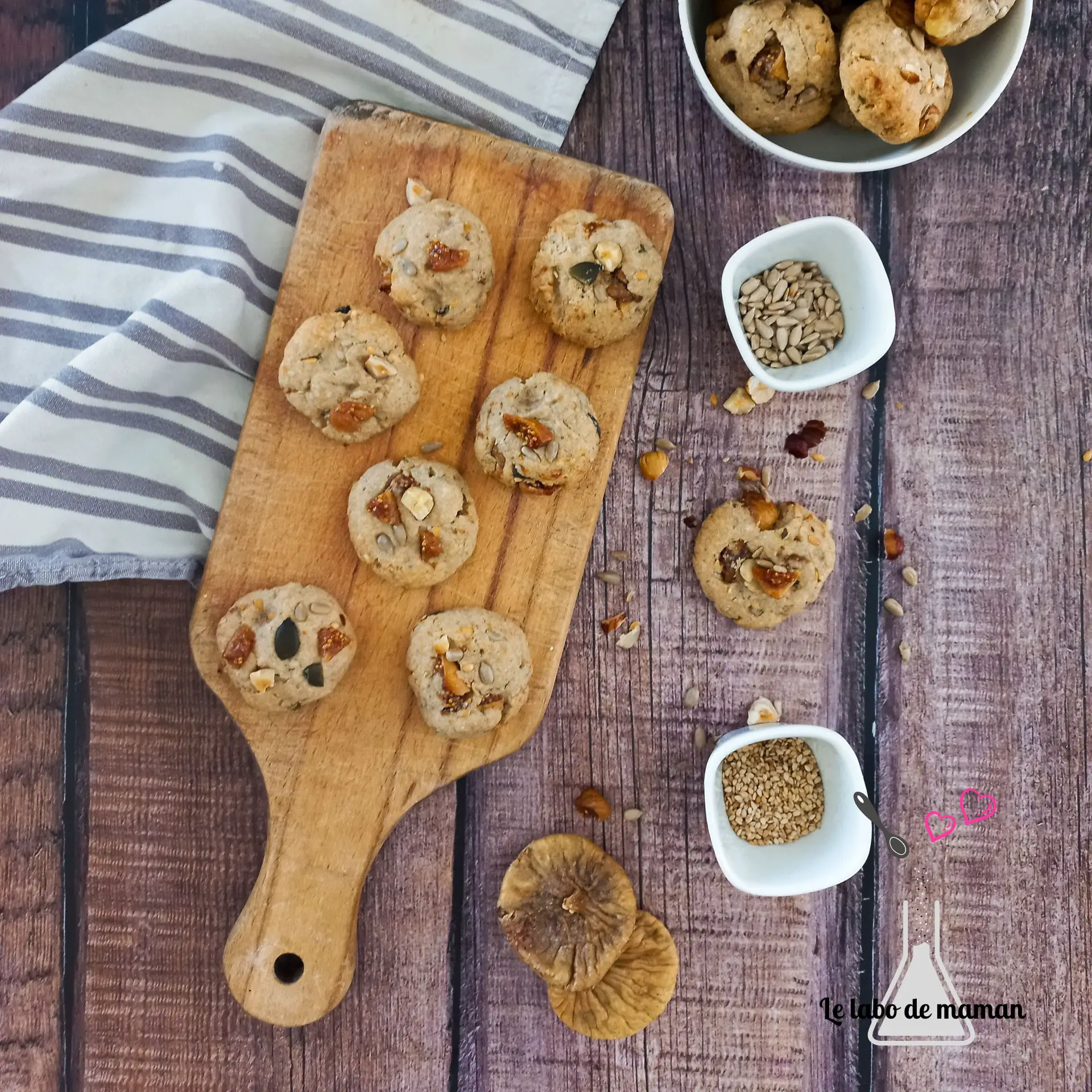 Cookies au parmesan, graines et figues séchées