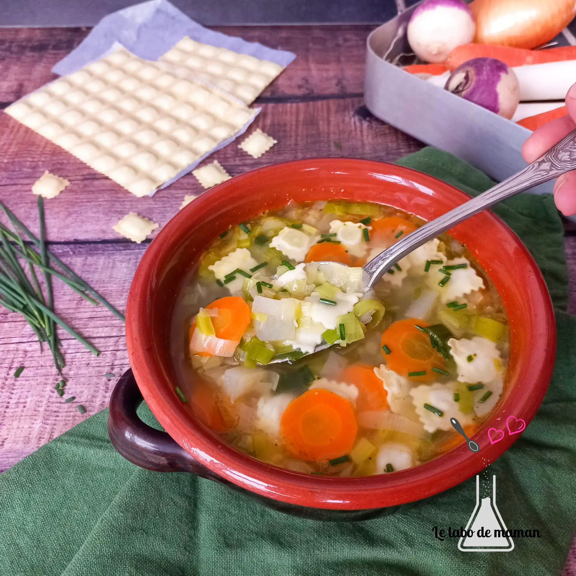 Bouillon de légumes aux ravioles du Dauphiné