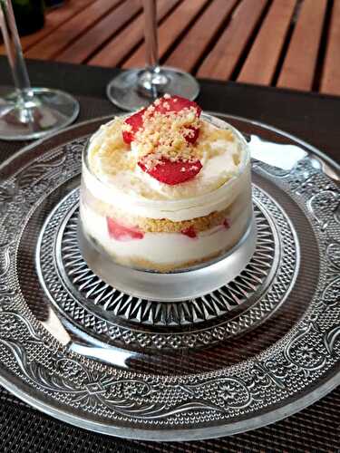 La recette des verrines à la fraise de Bobby - Féerie Cake