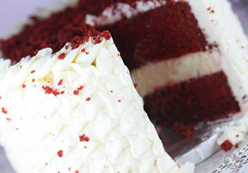 Red velvet cheesecake