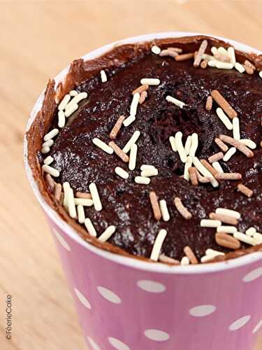 Vidéo : La recette du mug brownie aux 3 chocolats