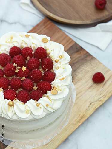 Layer cake pêche et framboise