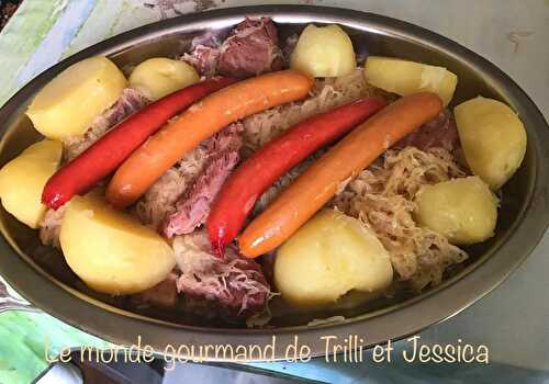 CHOUCROUTE ALSACIENNE AU RIESLING