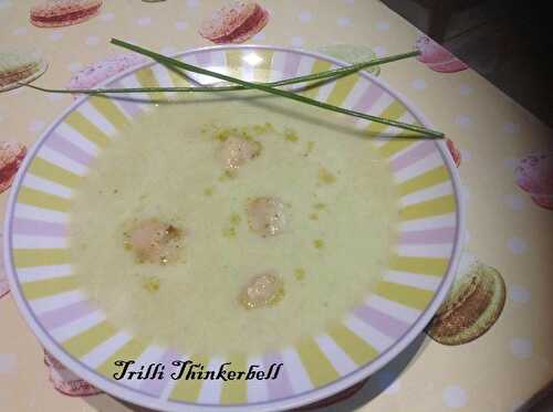 VELOUTE DE POIREAUX AUX SAINT-JACQUES SAFRANEES